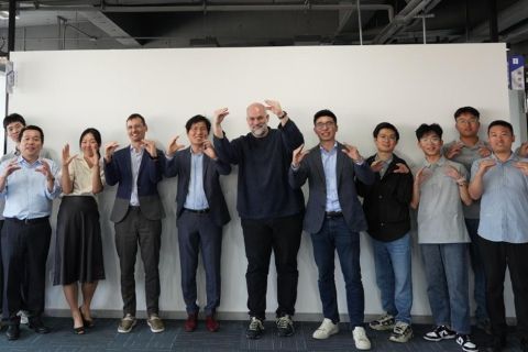 弘訊科技舉辦 Rust 技術閉門研討會,結合晶片信任根(Root of Trust)與安全軟體架構,共同探索工業控制系統的下一代技術路徑。